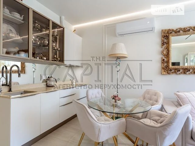 Sale of 1-room apartment 55 sq. m. on Andriy Verkhoglyada St. 14A •
