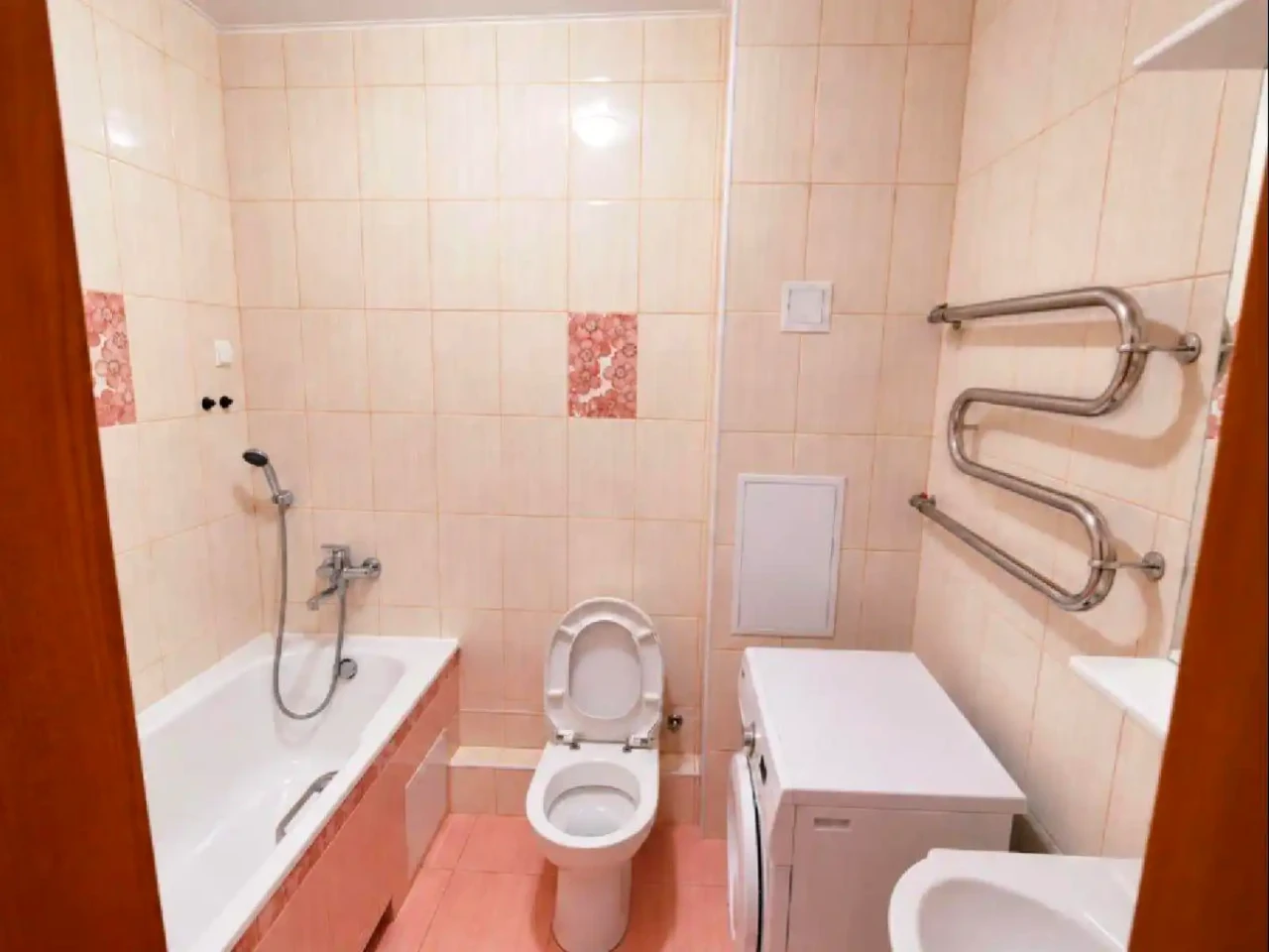 Продаж квартири 1-кімн. 43 м² 19/23 пов.