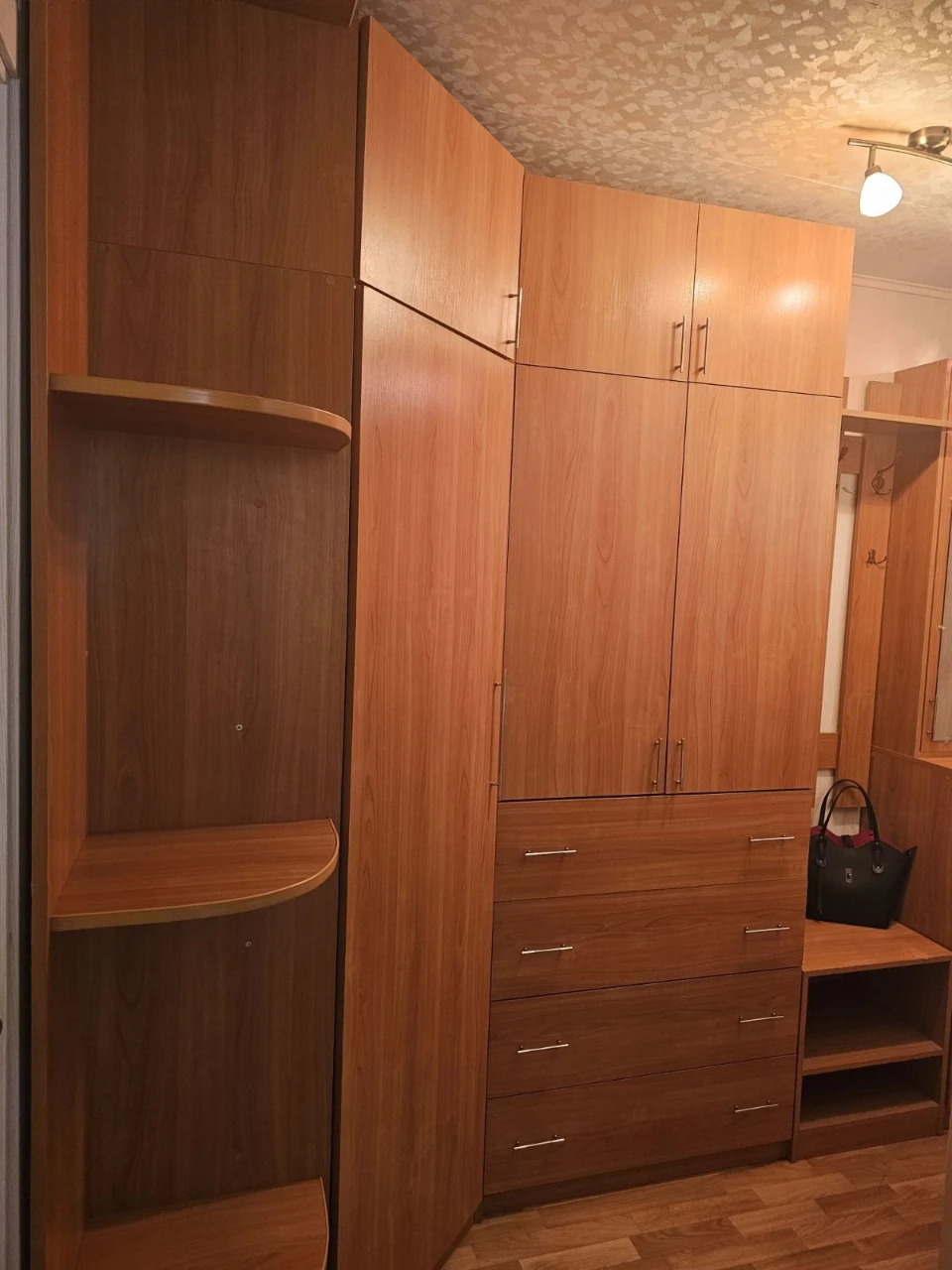 For sale 1-bedroom apartment, Pavlov Pole, metro Botanicheskaya