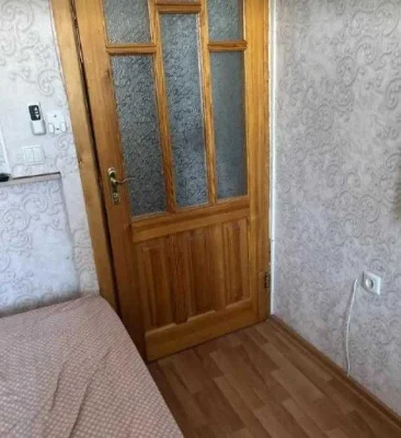 Продам 3-х комнатную изолированную квартиру на Павловом Поле