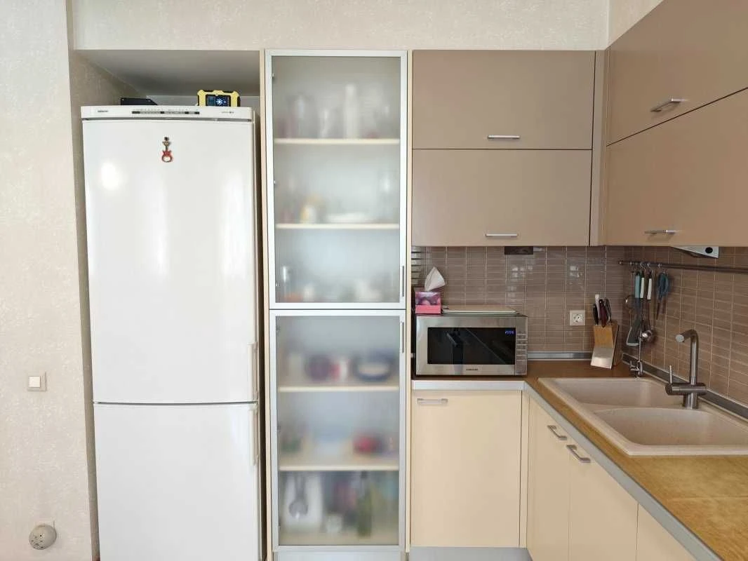 В продаже красивая 3-комнатная квартира в престижном районе Доброволь