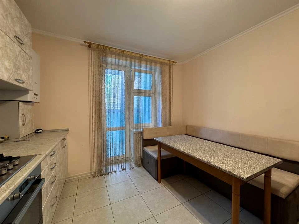 Apartment. Vinnytsia, Zodчих St.