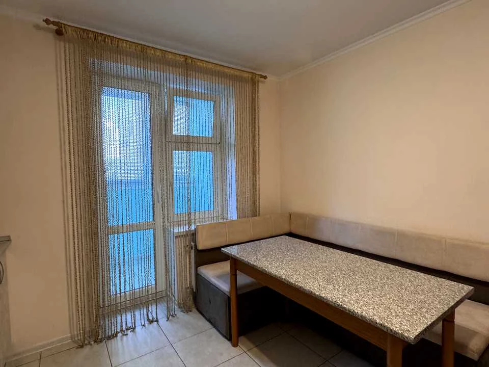 Apartment. Vinnytsia, Zodчих St.