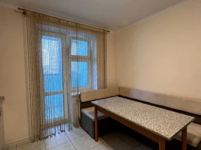 Apartment. Vinnytsia, Zodчих St.