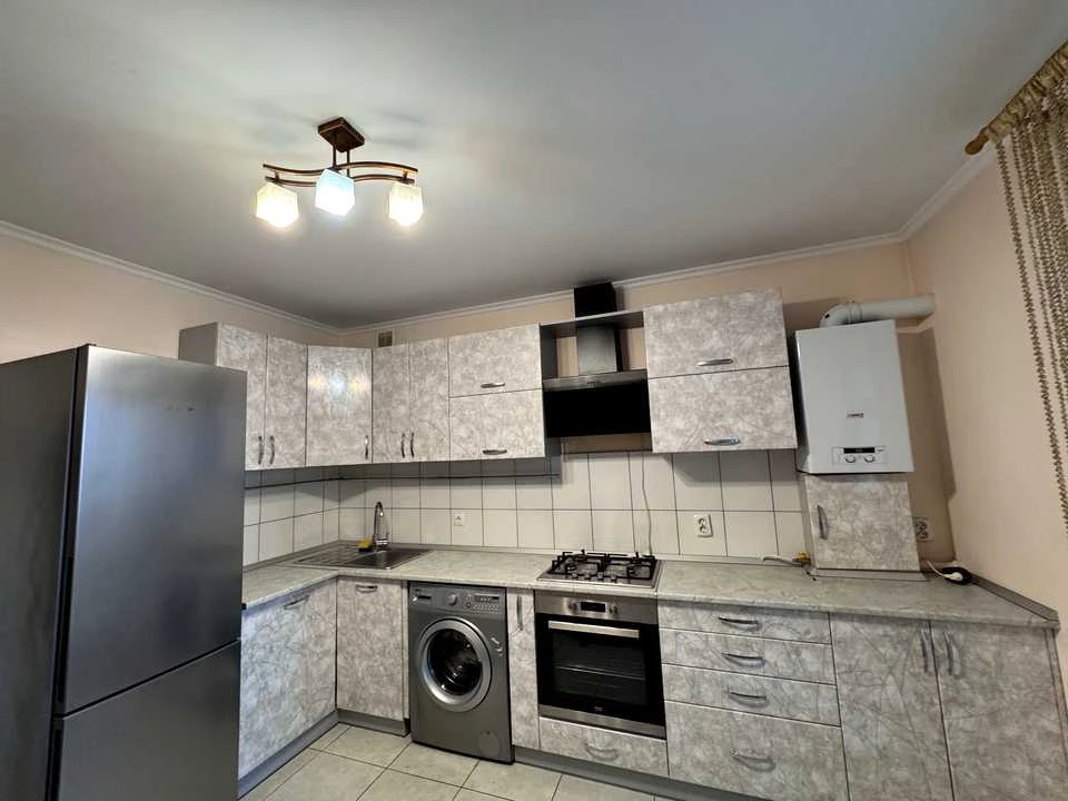 Apartment. Vinnytsia, Zodчих St.