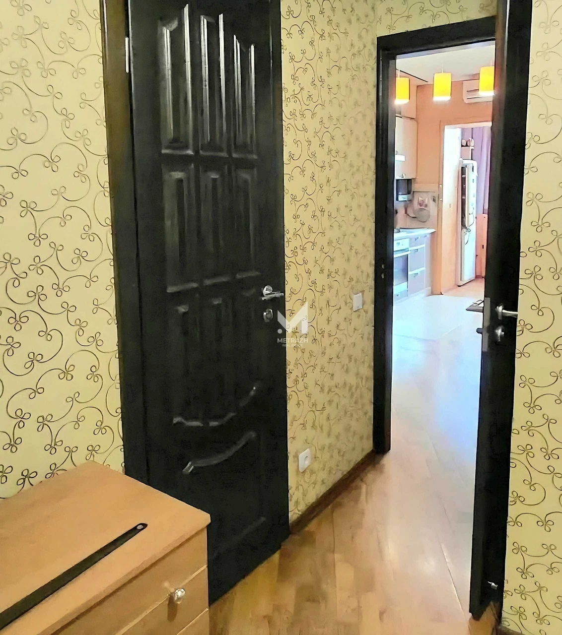 Продам 1-кімнатну квартиру з ремонтом та меблями — 45 м2 просп. Ю