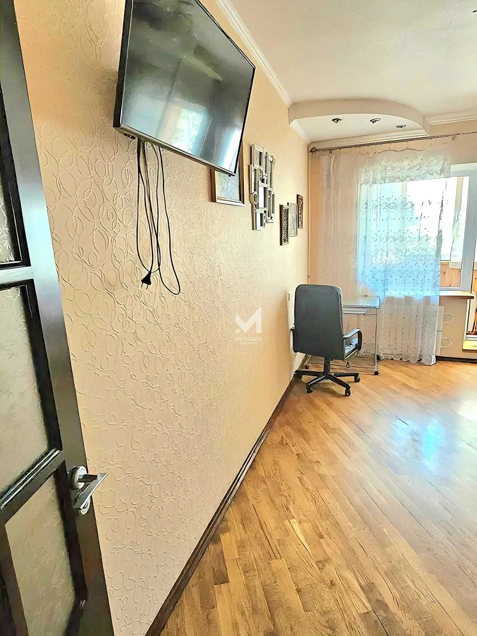 Продам 1-кімнатну квартиру з ремонтом та меблями — 45 м2 просп. Ю