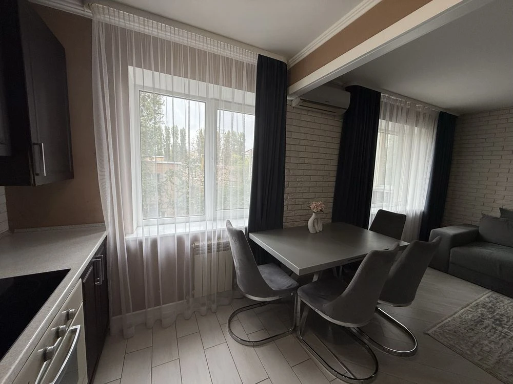 For sale 3-room apartment in Kovalyvka