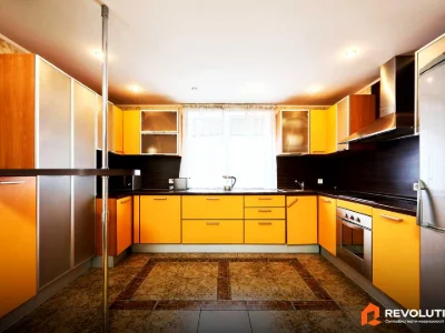 Apartment. Kyiv, Antonovycha St.