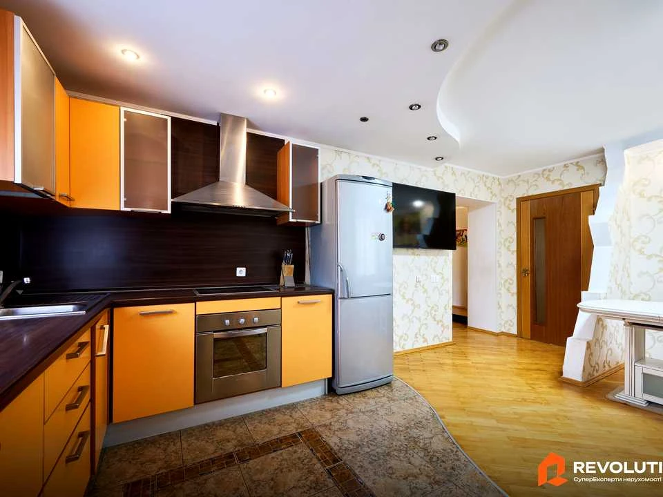 Apartment. Kyiv, Antonovycha St.