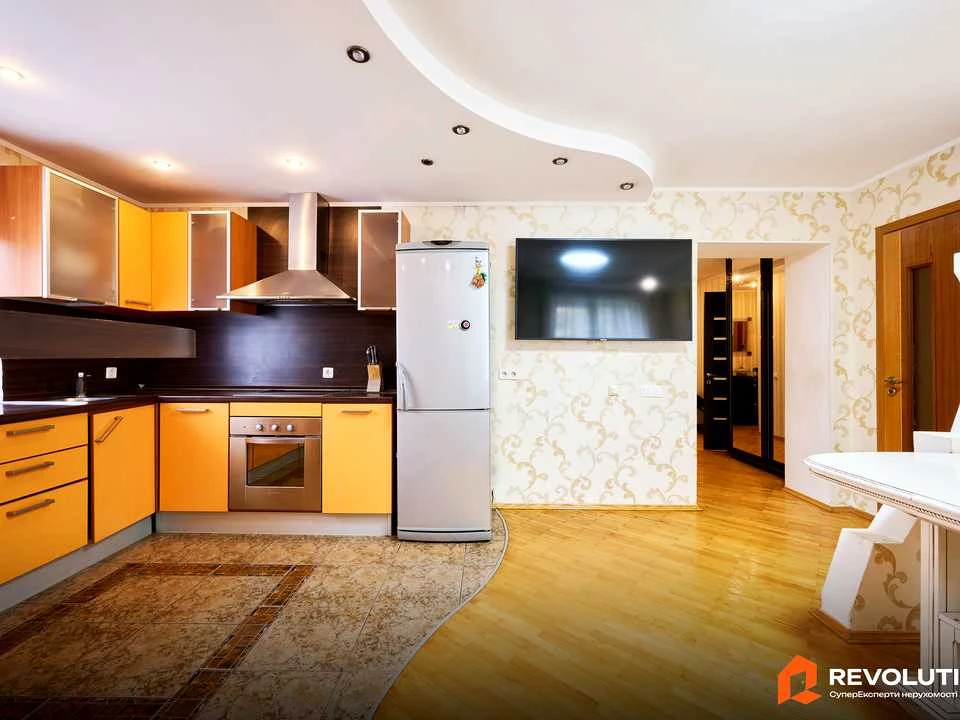 Apartment. Kyiv, Antonovycha St.