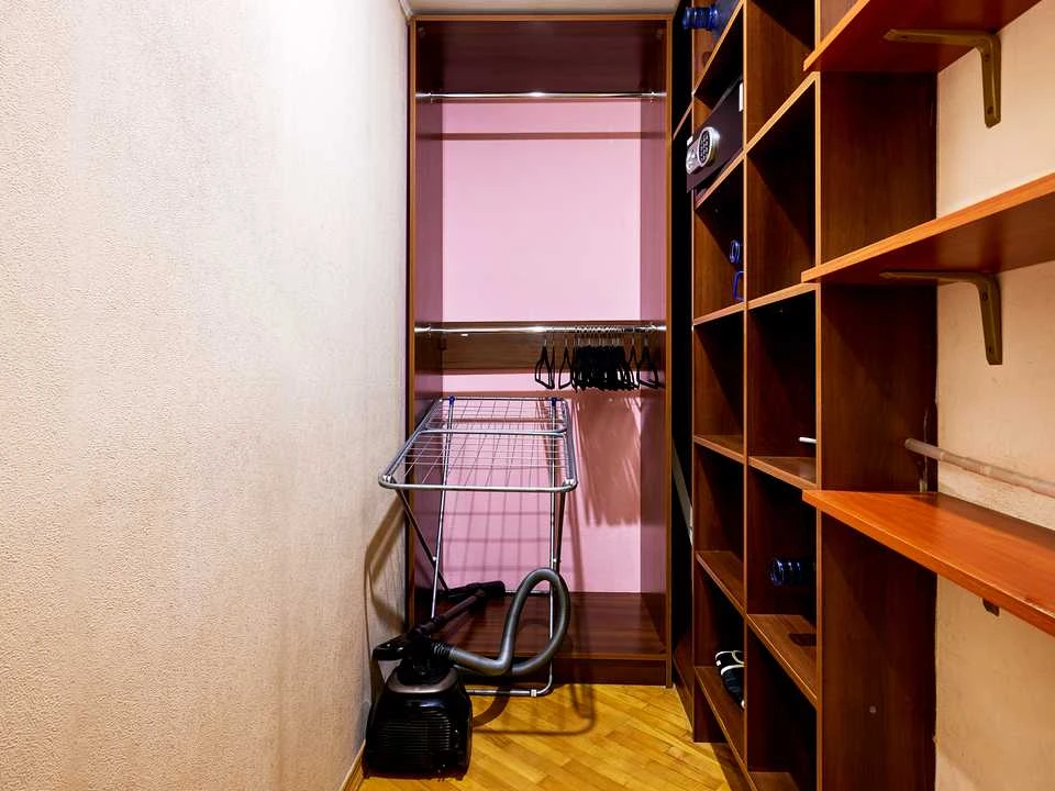 Apartment. Kyiv, Antonovycha St.