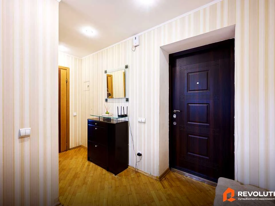 Apartment. Kyiv, Antonovycha St.