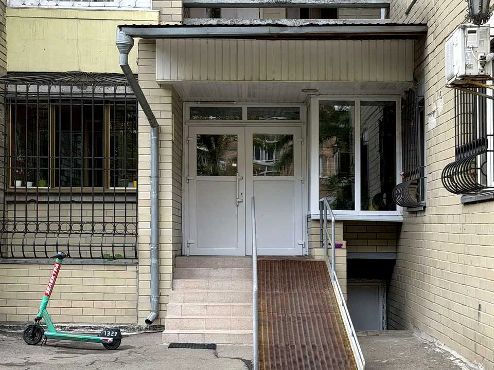 Apartment. Kyiv, Antonovycha St.