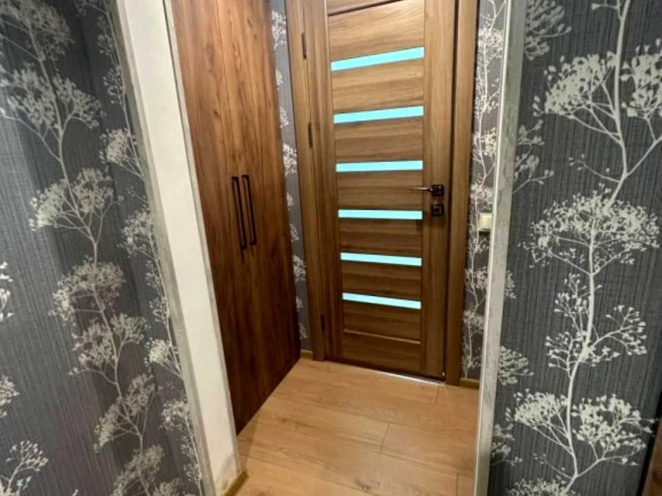 Apartment. Kyiv, Priozerna St.