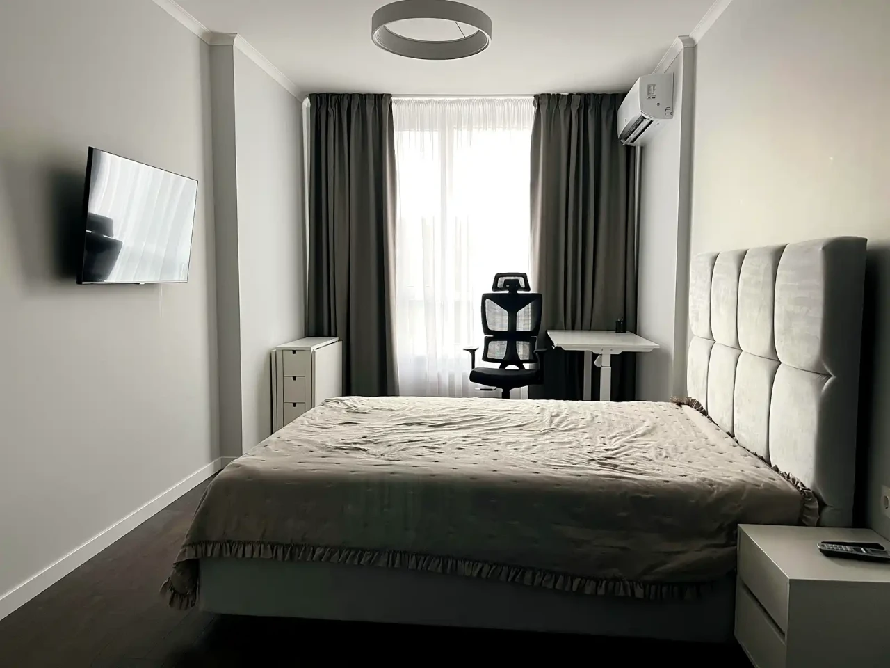 Rent 2-room apartment 47 sq.m. 8/25 floor