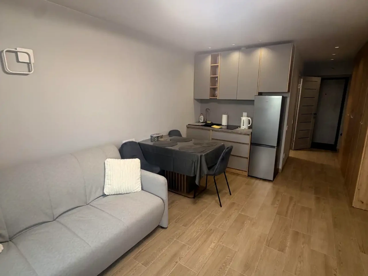 Оренда квартири 1-кімн. 27 м² 8/9 пов.