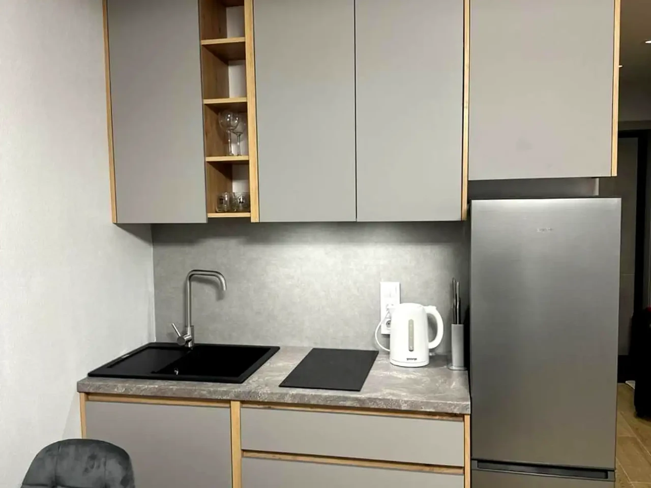 Оренда квартири 1-кімн. 27 м² 8/9 пов.