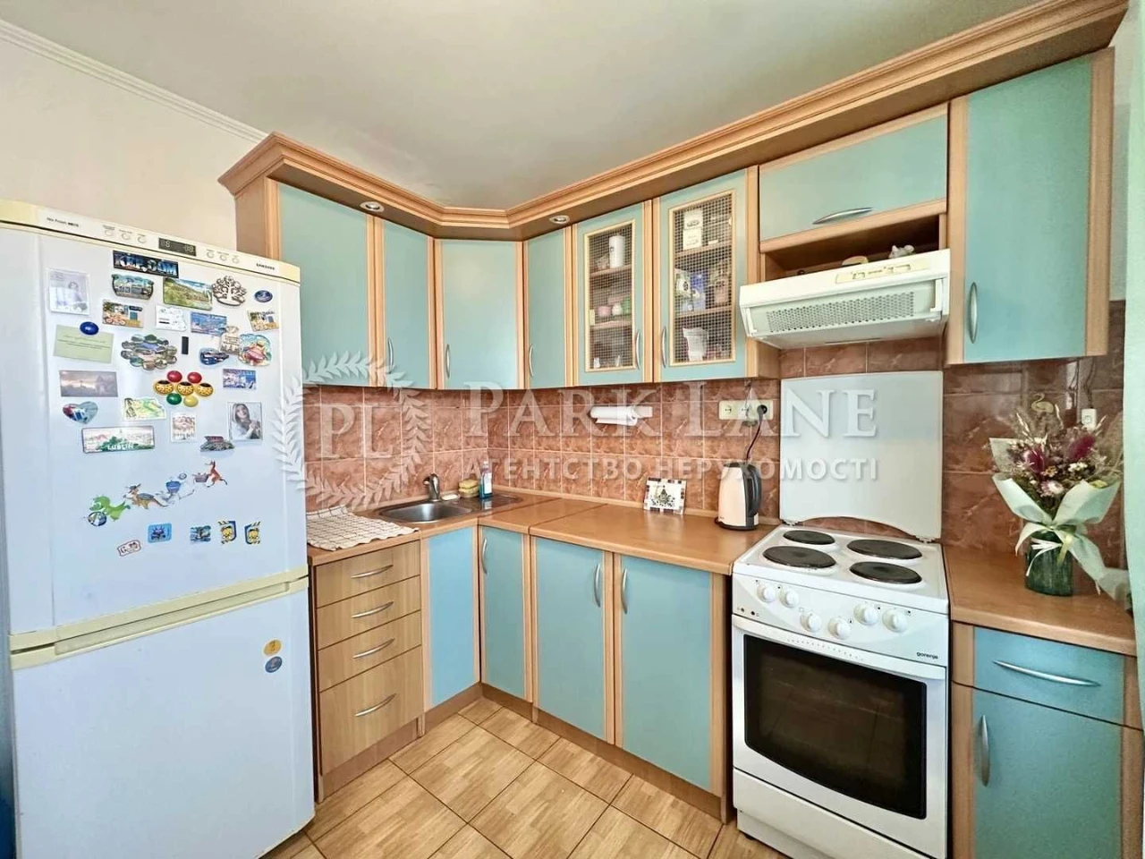 Продается 2-комнатная квартира на Левка Лук'яненка, 1-В. Оболонь.