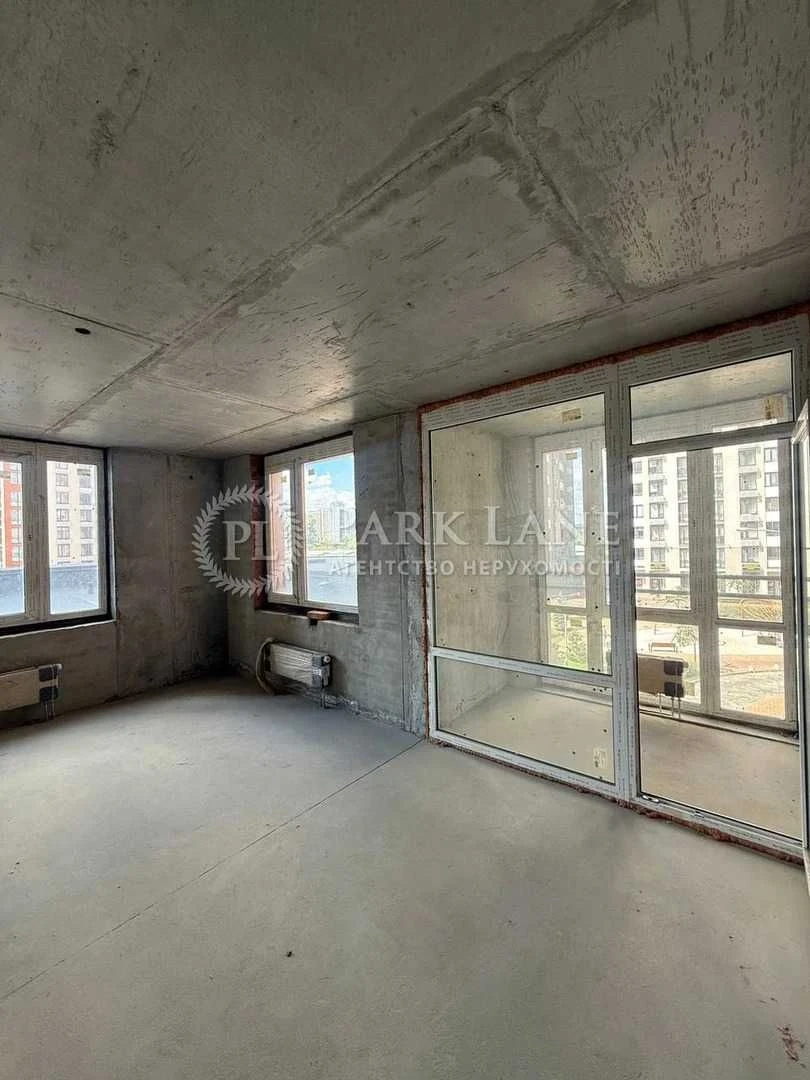 Sale of a 3-room apartment in the Seven Dniprovska Naberezhna 18-A, Darni