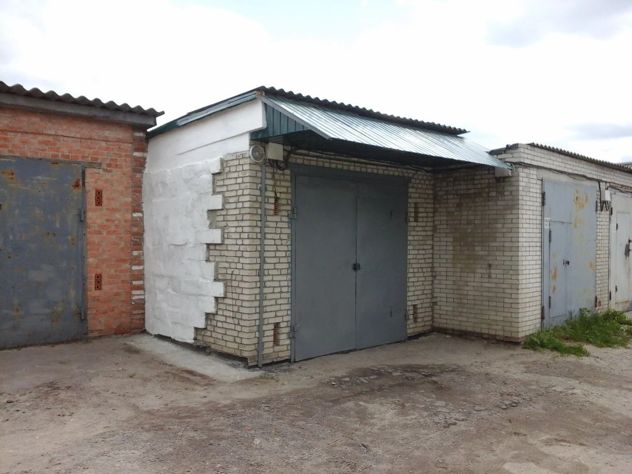 Продам гараж в АГТ Автолюбитель