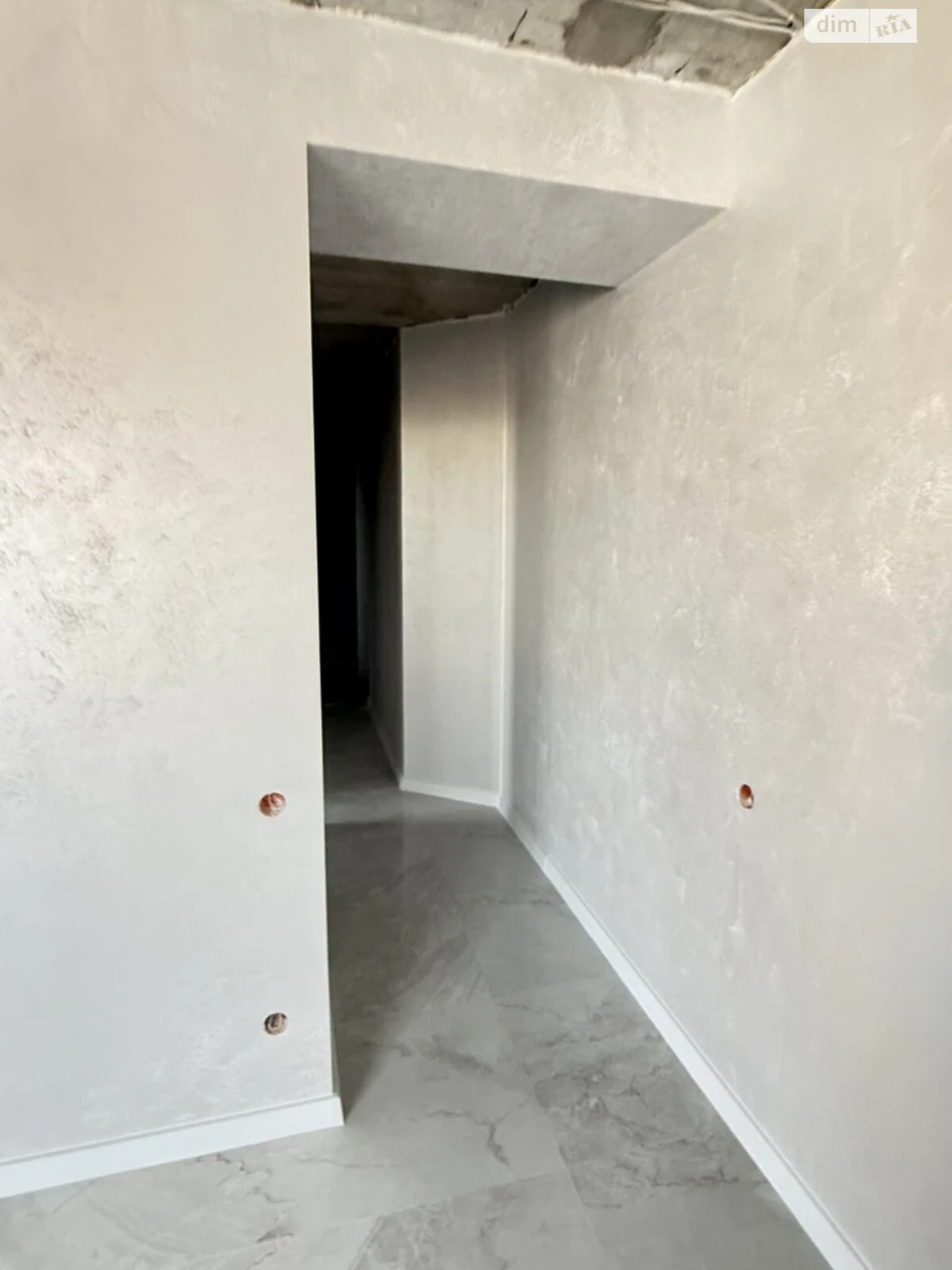 Apartment for Sale: Friendship