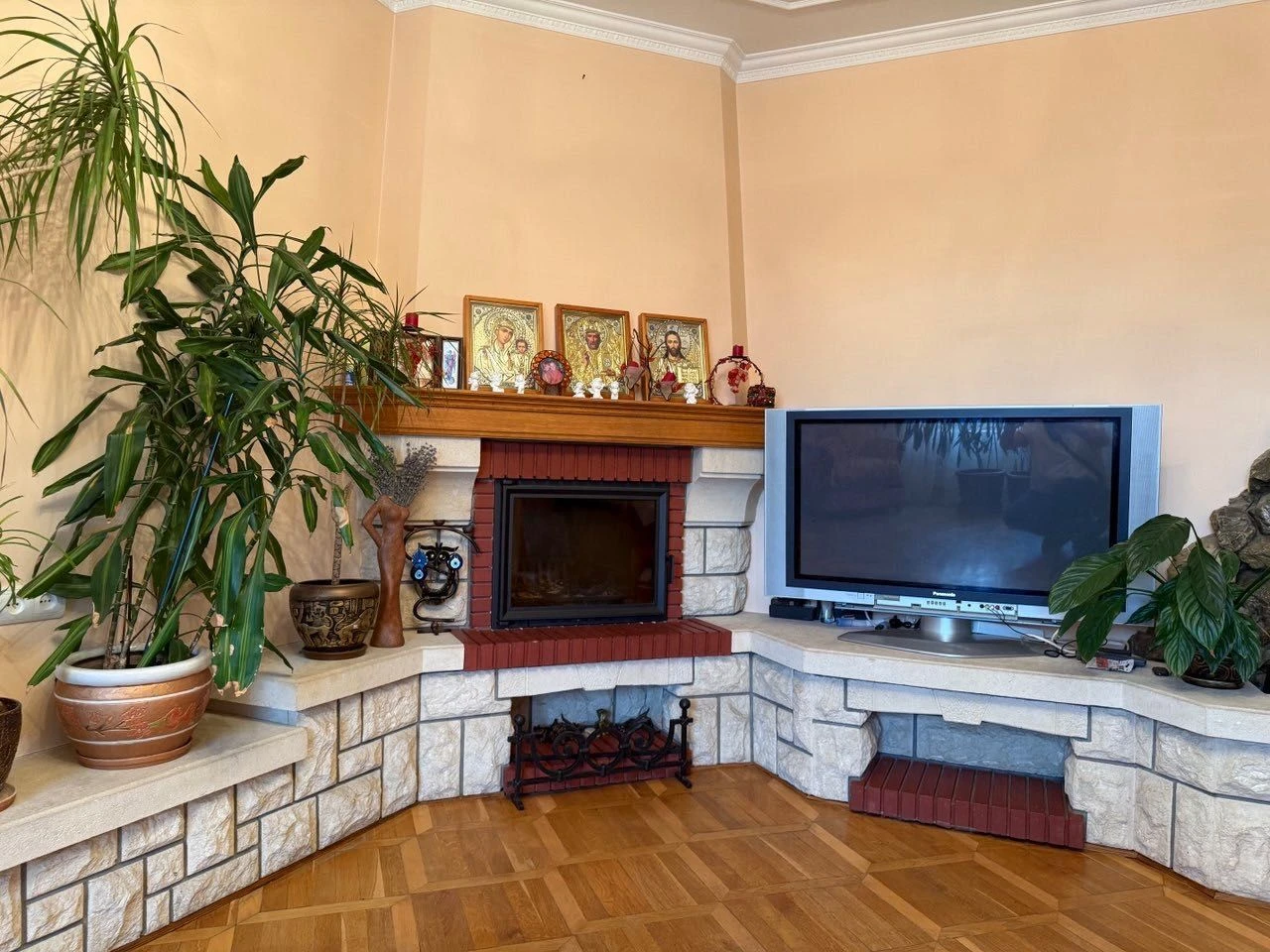 5 кімнат, 160 м²: просторий будинок для великої родини, Черн