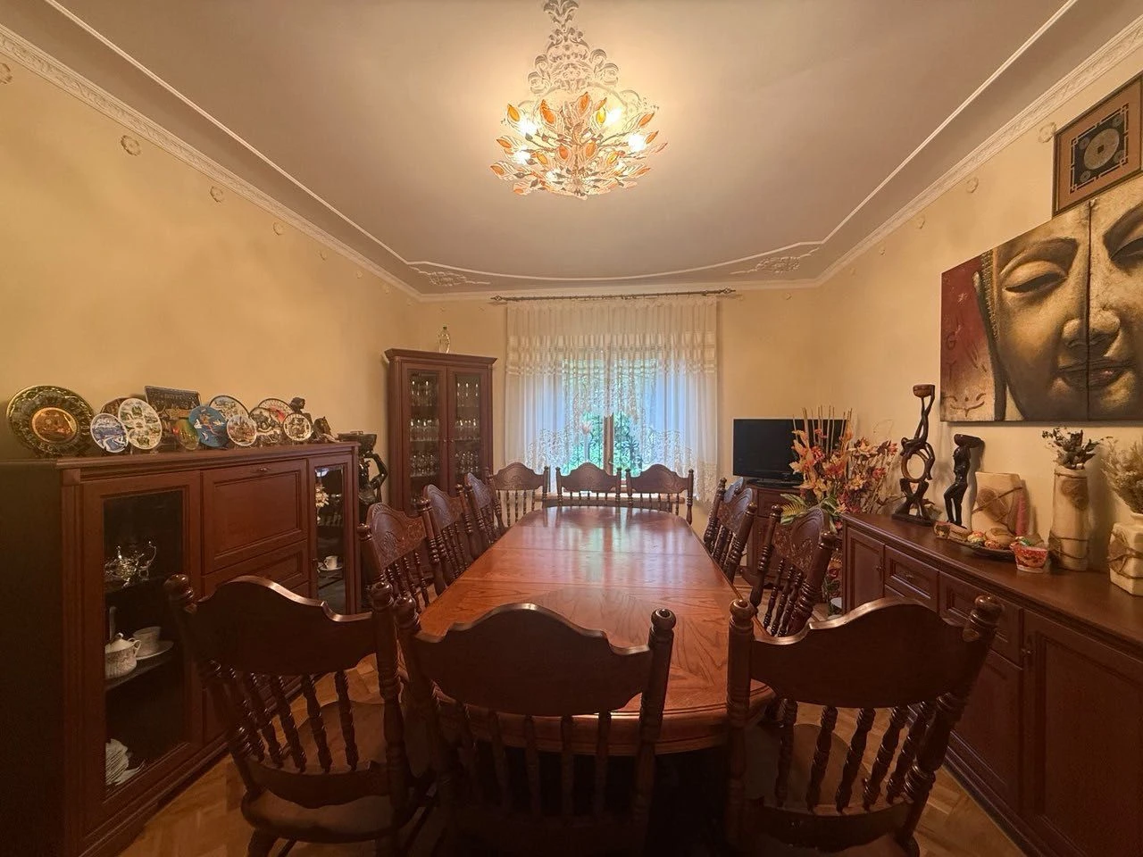 5 кімнат, 160 м²: просторий будинок для великої родини, Черн