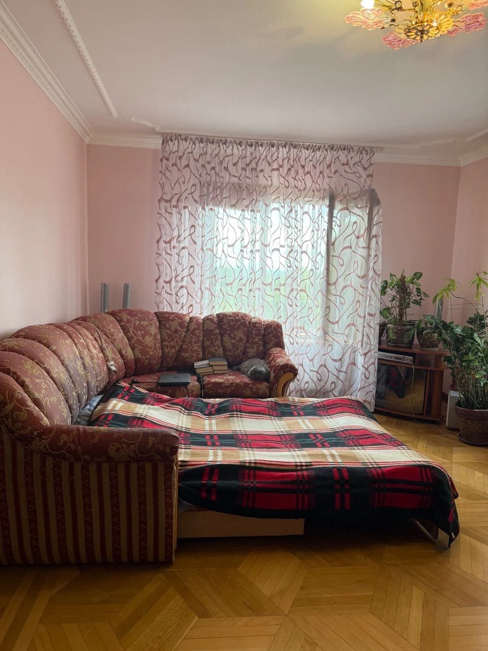 5 кімнат, 160 м²: просторий будинок для великої родини, Черн