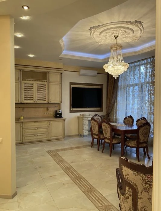 Продам шикарнейшую 2 ком.кв. на берегу моря в Аркадии с супом.