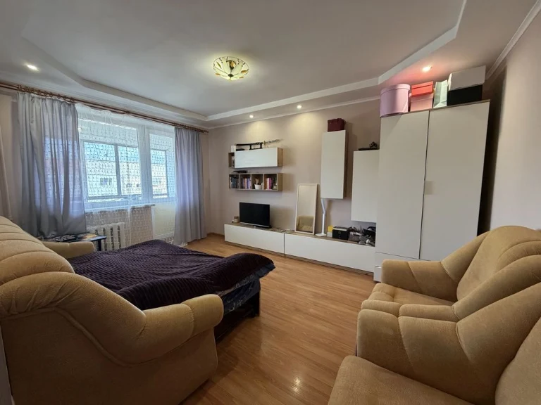 Продажа 2 км квартиры проспект Красной Калины