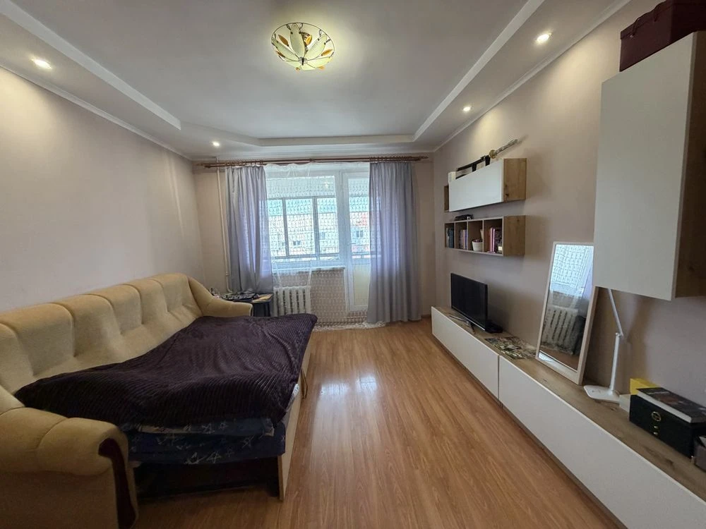 Продажа 2 км квартиры проспект Красной Калины