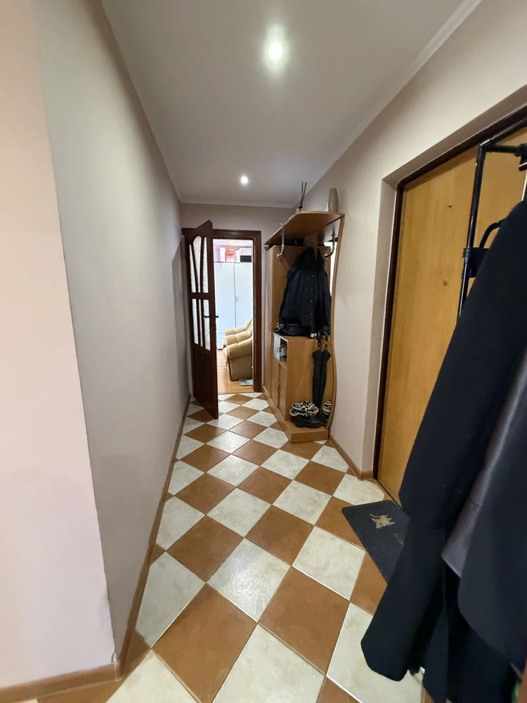 Продажа 2 км квартиры проспект Красной Калины