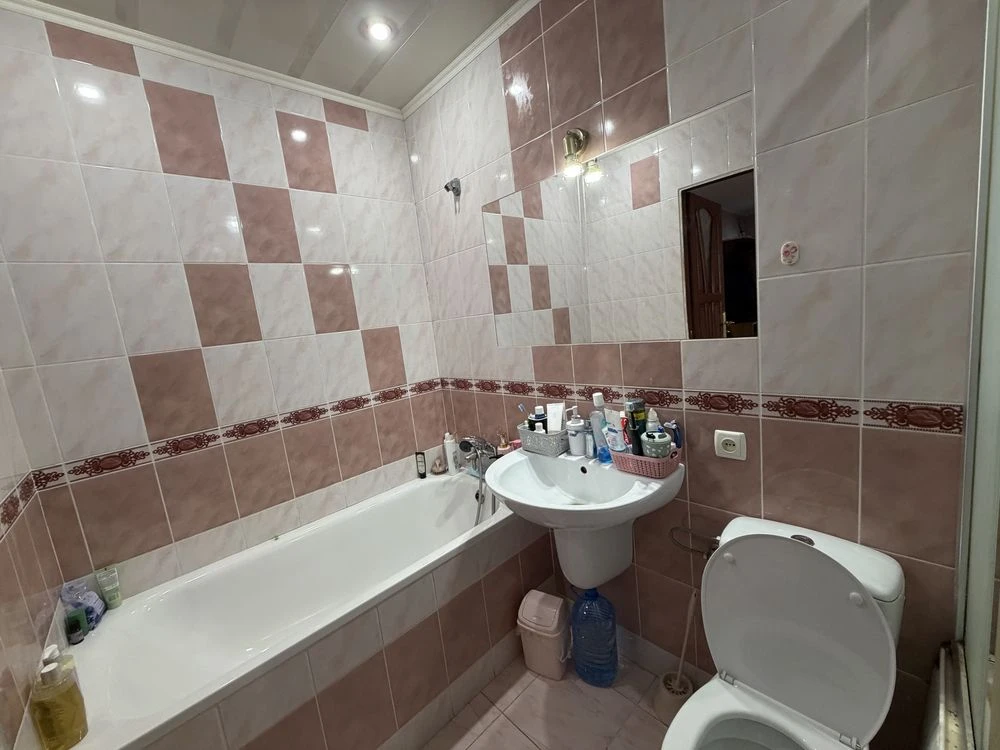 Продажа 2 км квартиры проспект Красной Калины