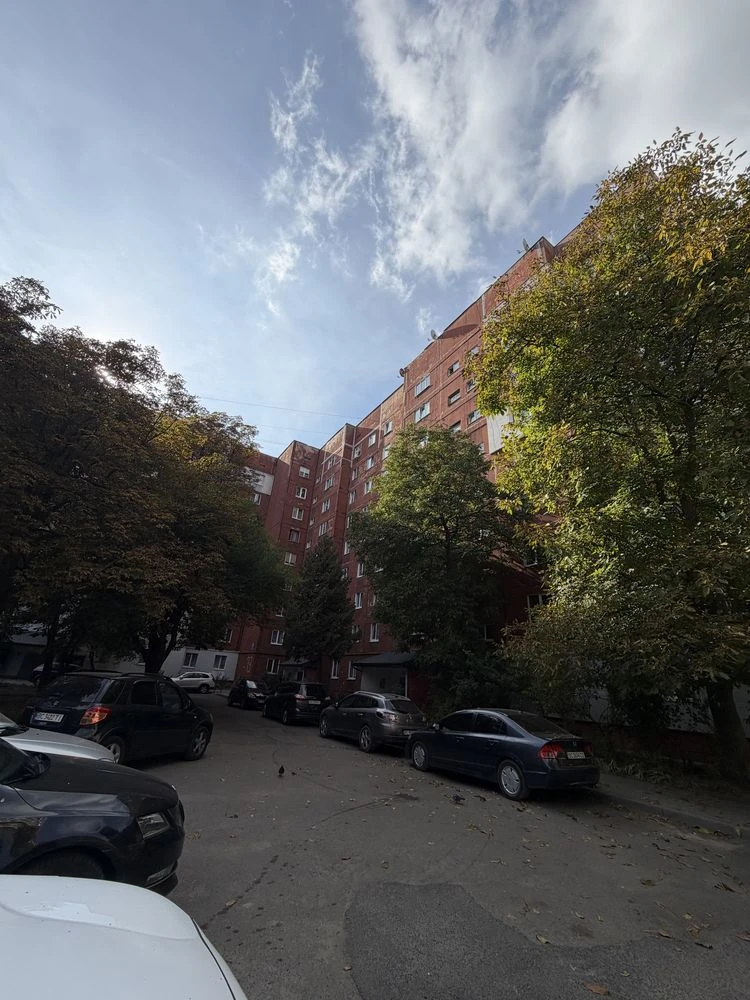 Продажа 2 км квартиры проспект Красной Калины