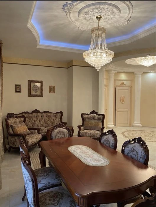 Продам шикарнейшую 2 ком.кв. на берегу моря в Аркадии с супом.