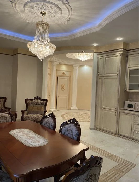Продам шикарнейшую 2 ком.кв. на берегу моря в Аркадии с супом.