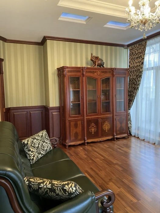 Продам шикарнейшую 2 ком.кв. на берегу моря в Аркадии с супом.