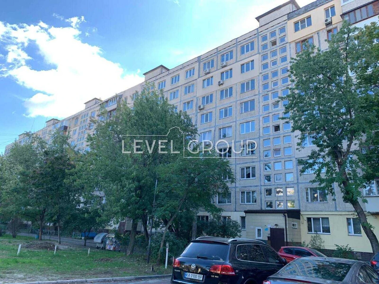 Продаж двокімнатної квартири Оболонський проспект метро Обол