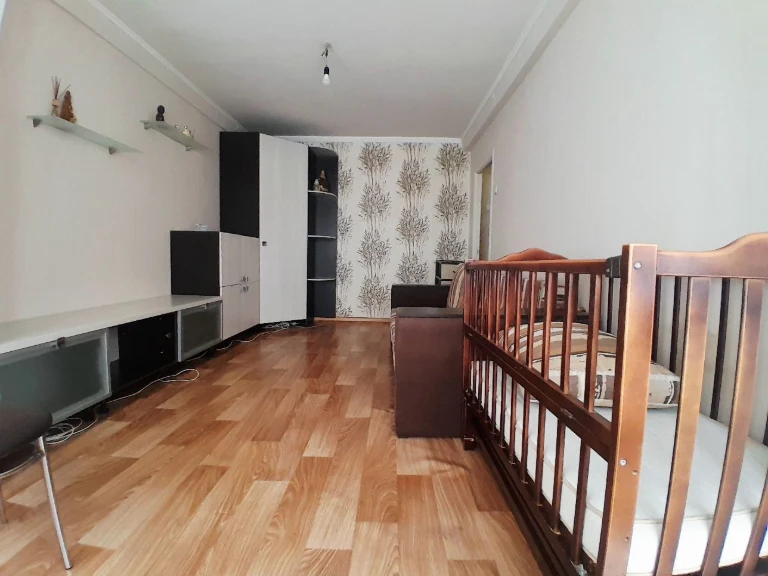 For sale, 1-room apartment with furniture and appliances at Zodych Street