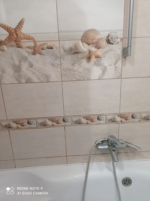 I am selling my 3-room apartment (improved) on ul Amosova 9a.