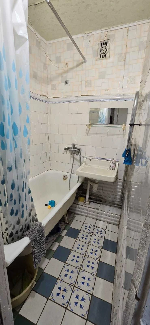 Продається 2-кімнатна квартира на Салтовці, район ТРК України