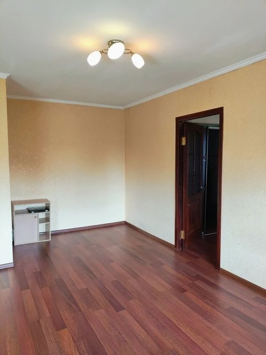 Продам 2 к. квартиру Соломенский р-н, Антонова площадь Космон.