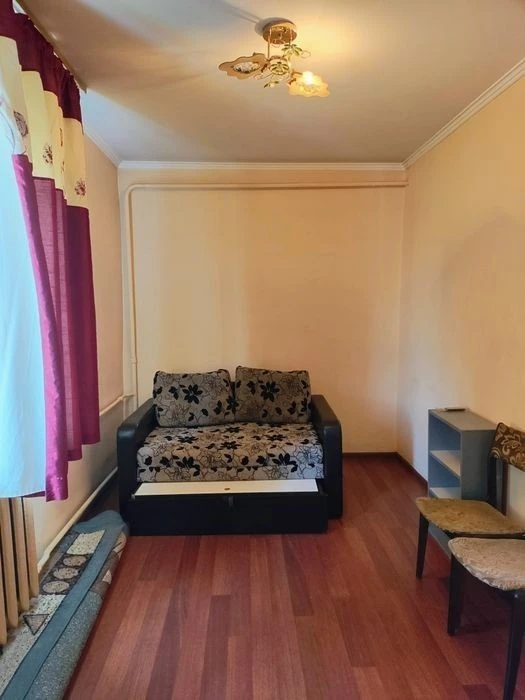 Продам 2 к. квартиру Соломенский р-н, Антонова площадь Космон.