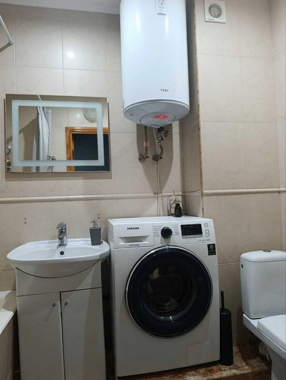 Продам 3-кімнатну квартиру на Корольова - в центрі Таїрова - ринок "
