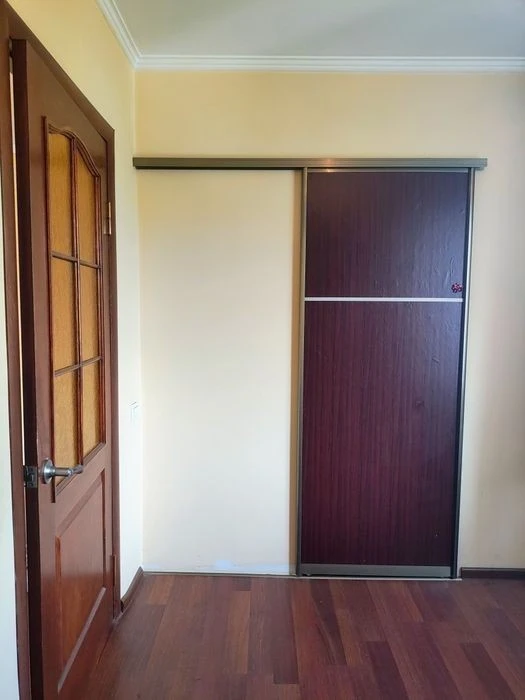 Продам 2 к. квартиру Соломенский р-н, Антонова площадь Космон.