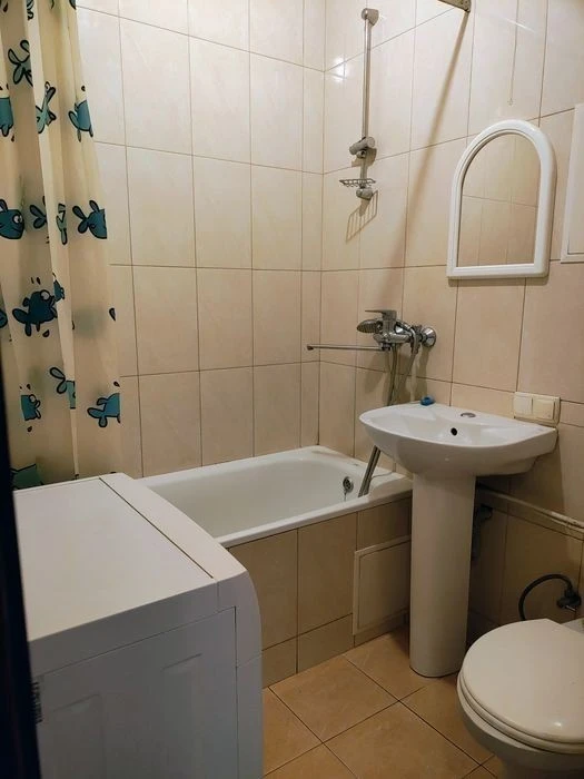 Продам 2 к. квартиру Соломенский р-н, Антонова площадь Космон.