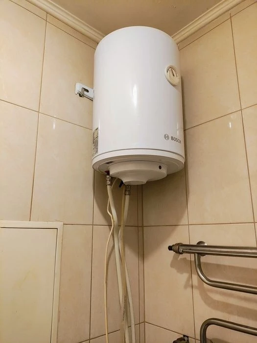 Продам 2 к. квартиру Соломенский р-н, Антонова площадь Космон.