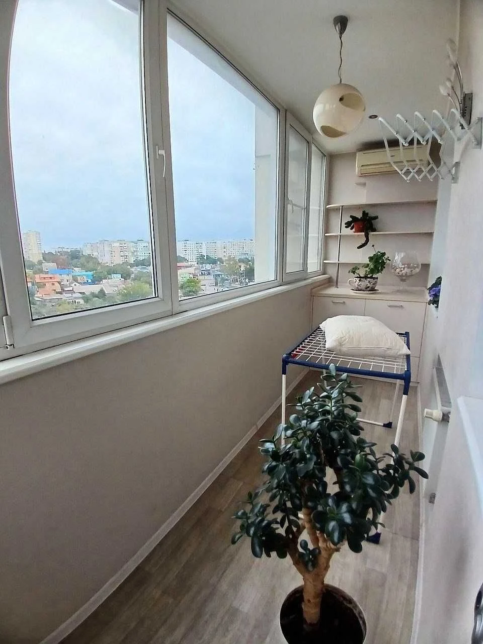 Продам 3-кімнатну квартиру в районі площі Б. Деревянка, Черемушки