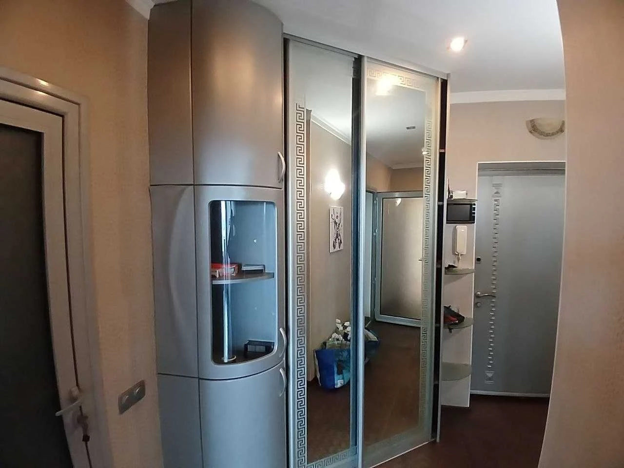Продам 3-кімнатну квартиру в районі площі Б. Деревянка, Черемушки